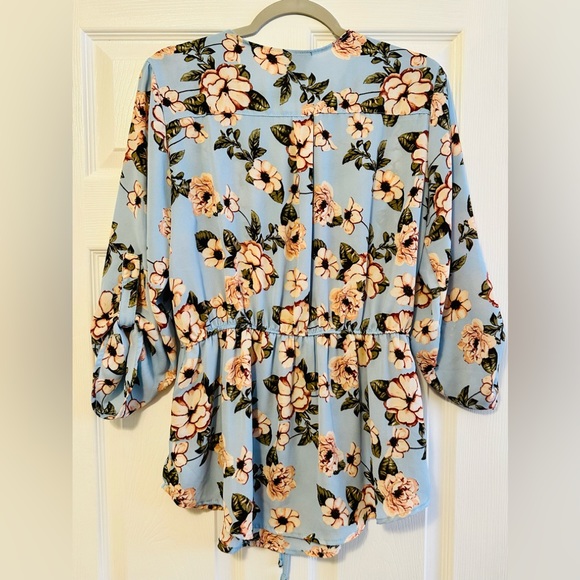 RUE21 Top - Size Large - Picture 2 of 2